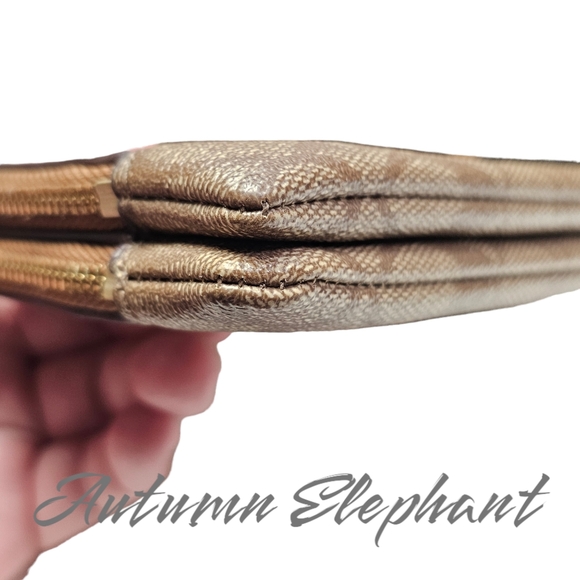 EUC Double Zip Coach Wristlet - Picture 11 of 13